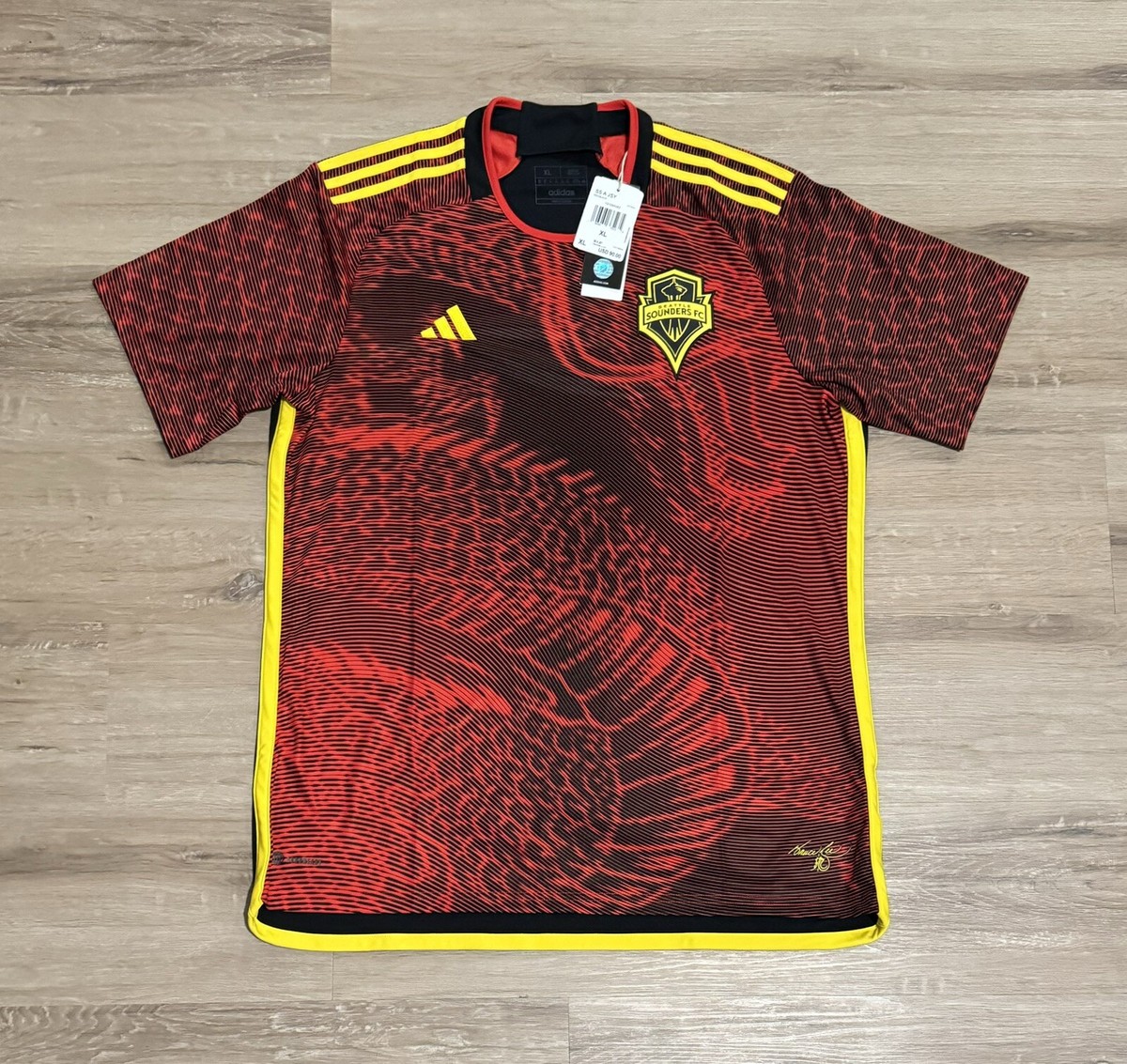ADIDAS SEATTLE SOUNDERS BRUCE LEE XL ALTERNATE JERSEY $90 RETAIL