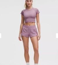 LULULEMON NWT HOTTY HOT SHORTS 2.5" HR SZ 2 LAVENDER LUX TENNIS BEACH FREE SHIP