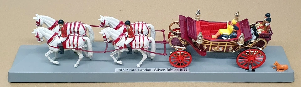 Corgi Appx 35cm Long No. 41 - 1902 State Landau Queen's Silver Jubilee 1977 - Image 4 of 4