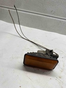 VW GOLF III 1H1 Kotflügelblinker vorne rechts 1H0949117A 1995 17762159