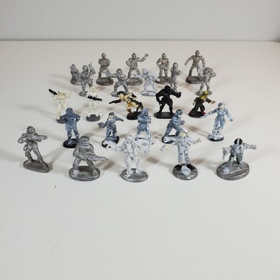 25 Vintage Sci Fi Miniatures Lot Grenadier Ral Partha Traveler Shadowrun RPG