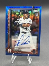 2025 Topps Chrome Pedro Leon Rookie True Blue Refractor Auto /150 Astros RC 🔥