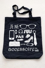 Tote Bag schwarz Humor "Ich bin nicht nur ein Accessoire" 37 x 38 cm