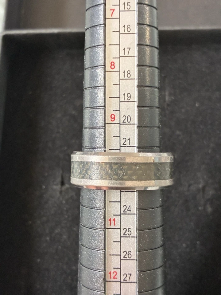 Alianza de boda anillo plateado cincel de tungsteno para hombre talla 10 Foto 3 de 3