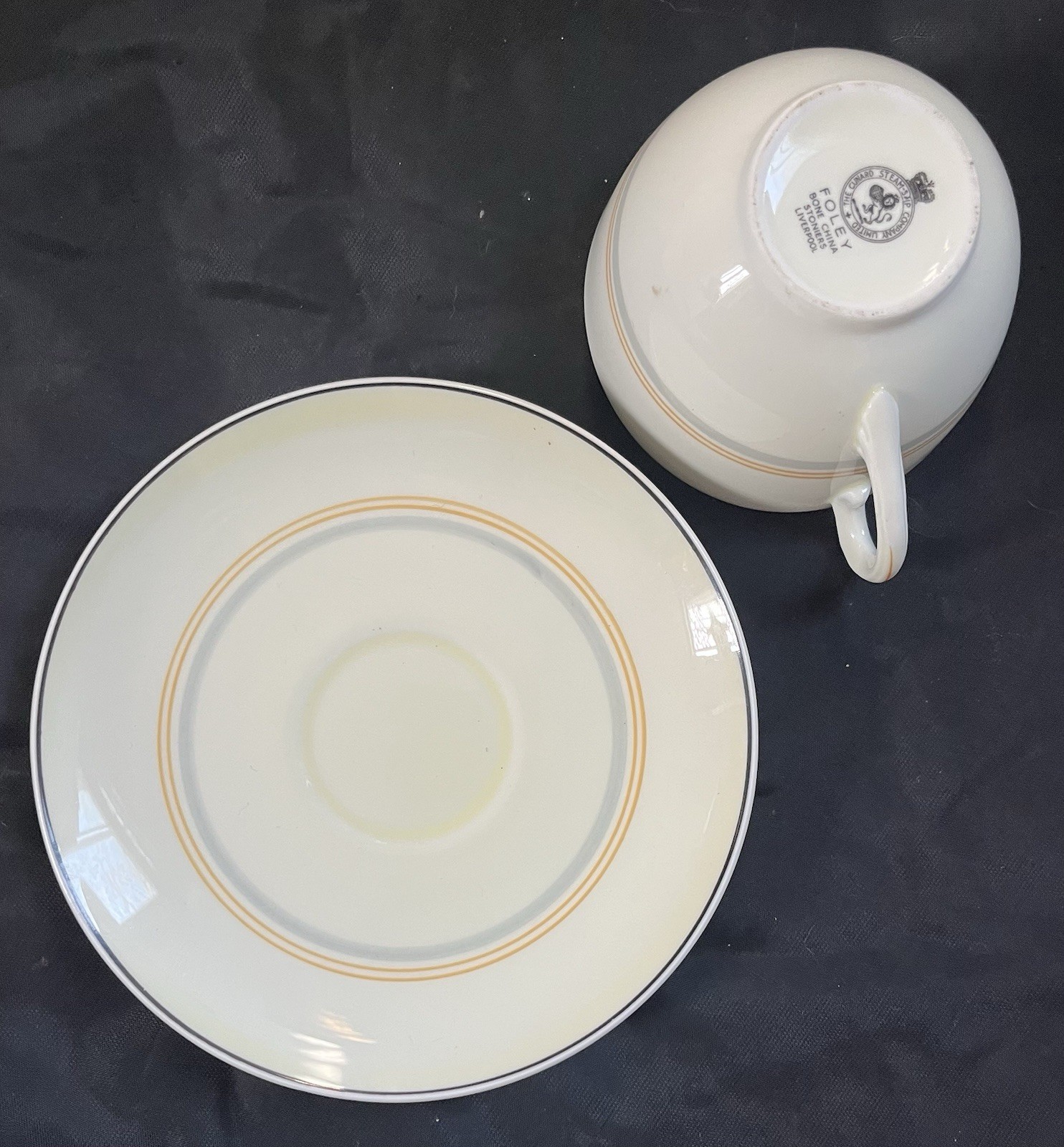 FOLEY Bone China CUNARD STEAM SHIP CO. QUEEN MARY - 1st Class Cup & Saucer Set