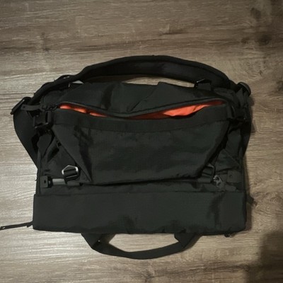 Code of Bell Black Orange Briefcase for 15'' Laptop Padded Adjustable Strap