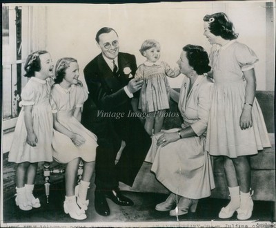 1949 Queen Juliana Prince Bernhard Royalty Princess Margriet Irene Photo 7X9