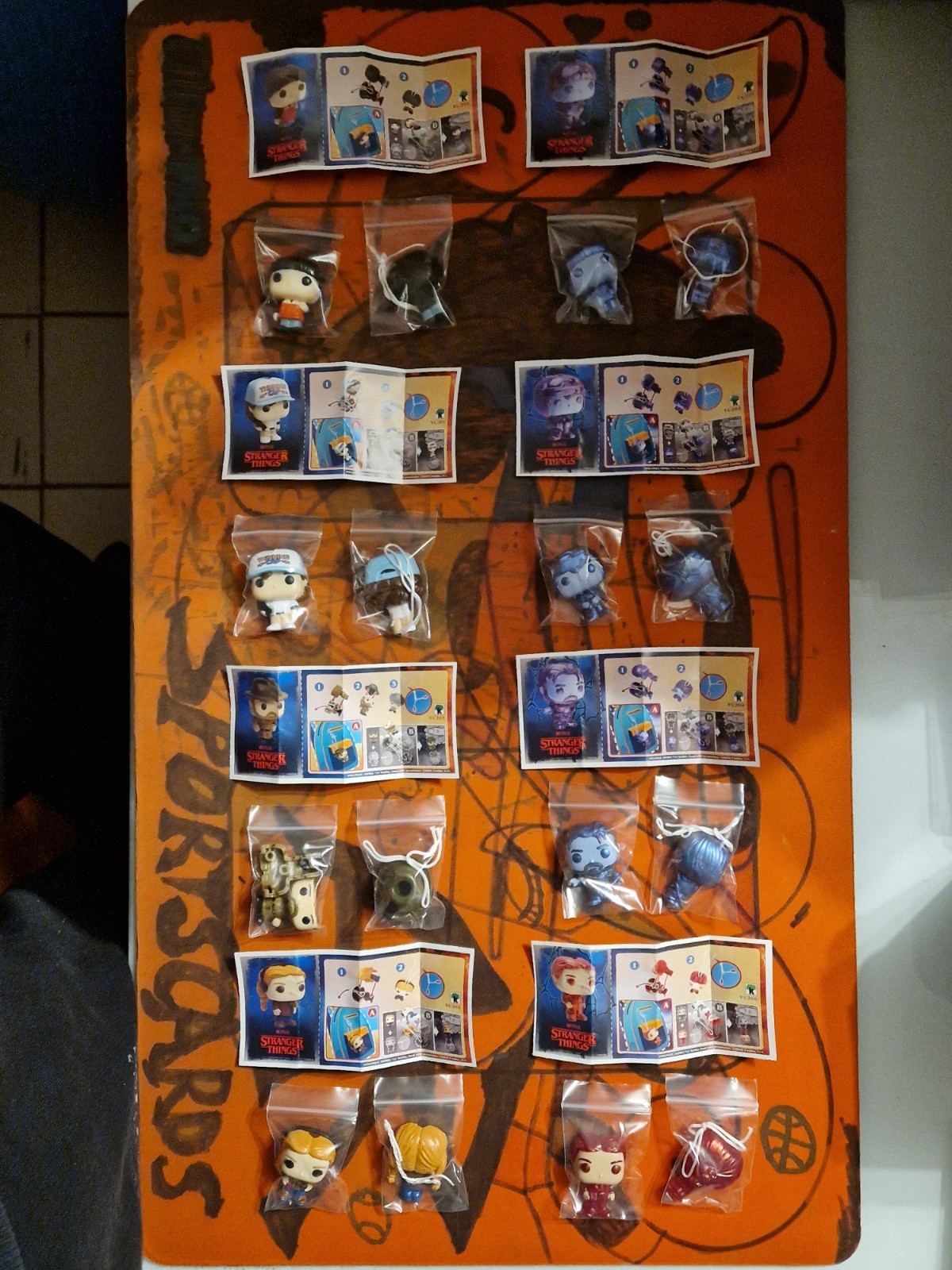 2025 STRANGER THINGS Funko POP Kinder Joy COMPLETE SET of 24 FIGURES + PAPERS