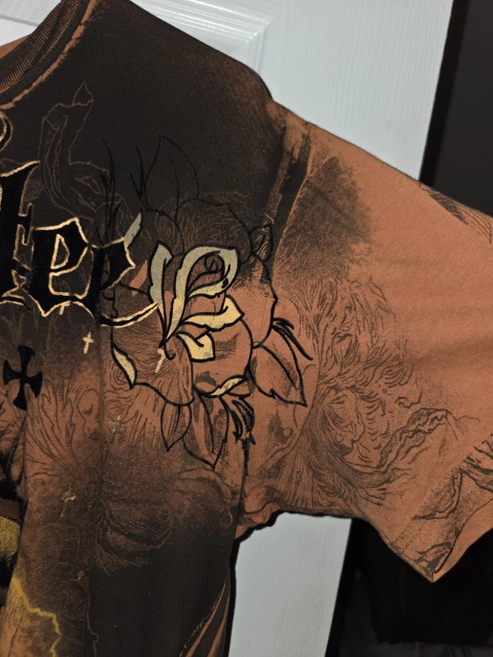 Camiseta Remetee Hombres Grande Marrón Dorado Gráfico Cruz Estilo Tatuaje Gótico Hecha en EE. UU. Foto 3 de 4