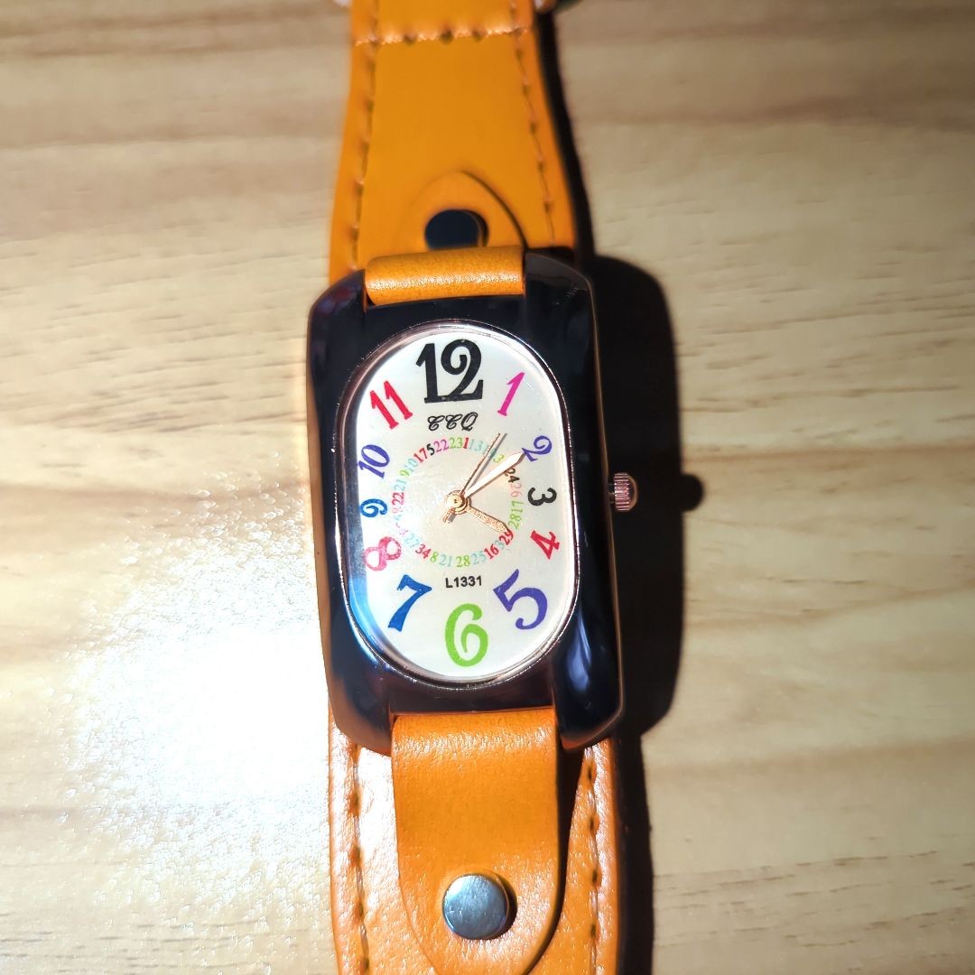 Unknown L1331 Analog Quartz Women Orange Leather Belt Watch