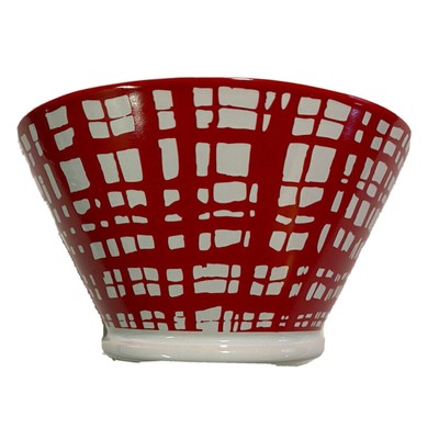 Tommy Hilfiger Soup Cereal 5 1/2'' Bowl White with Red Link Pattern 2 C/16 oz