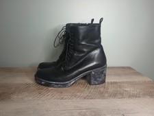 Vagabond Shoemakers Lace Up Chunky Heel Boots...