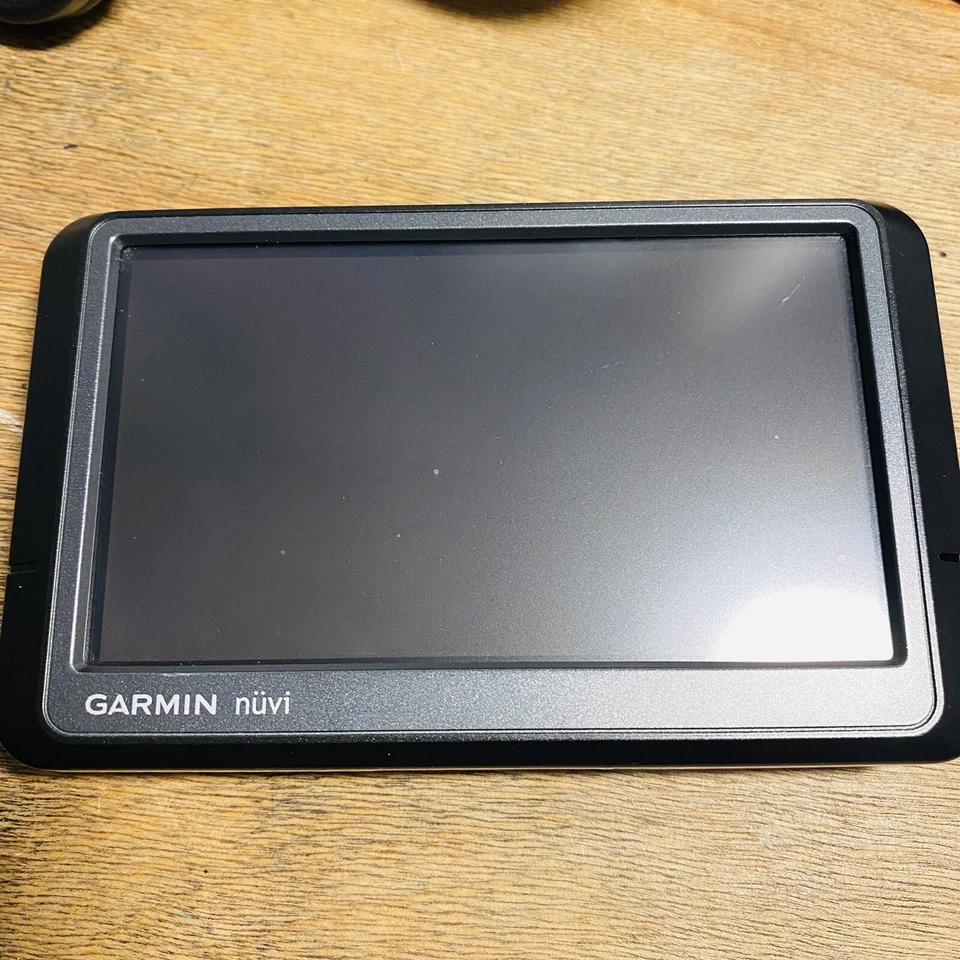 Garmin Nuvi 255W Bundle with Travel Storage Case - Изображение 2 из 4