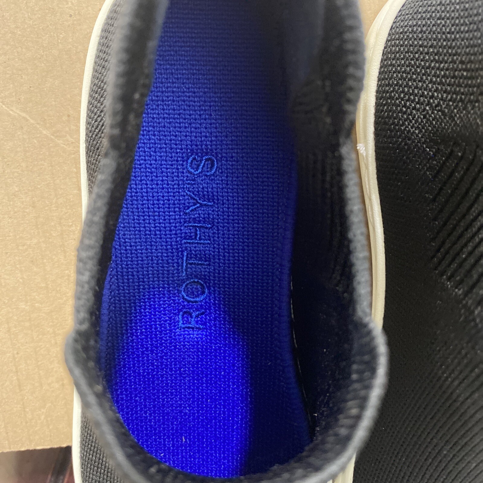 Rothys women’s The Chelsea Boot Black Sneakers Sz 9 150 brand new, ne