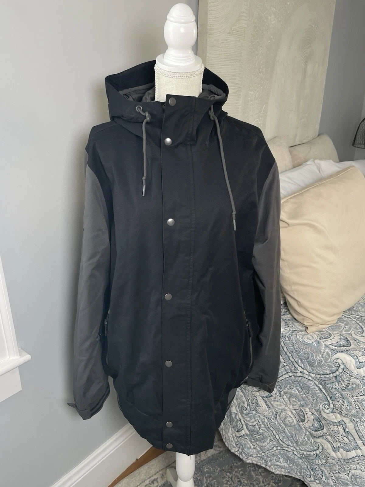 Nike Storm Fit Parka Jacket Mens L Black Gray Hooded Insulated Coat