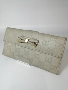 Portefeuille long W crochet modèle N°167464 GUCCI