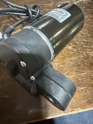 アソシエイテッドB5M モーターアンプ付き Okin Alphadrive 5 ADZ5 Adjustable Bed Actuator Motor E151274 Ghost