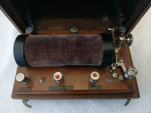 ANTIQUE ELECTRO SHOCK THERAPY MACHINE IN WOODEN BOX - Picture 14 of 21