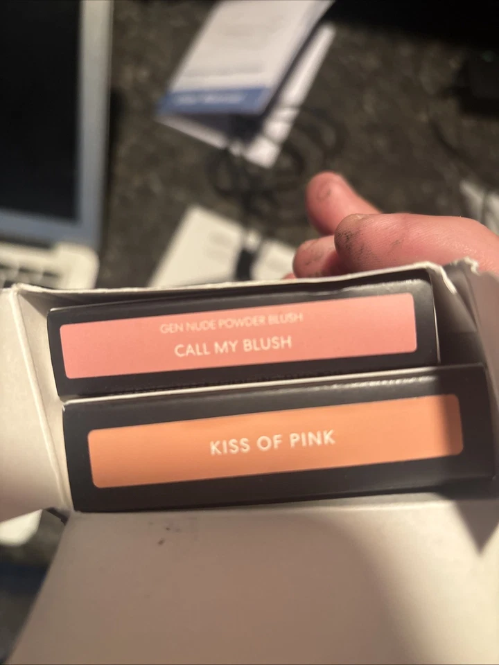 BareMinerals Glow Giver Gen Nude Blush & Blonzer Duo Kiss Of Pink Call My Blush - Image 2 of 2