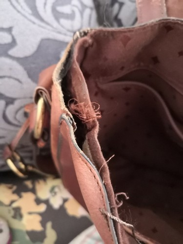 Vintage FOSSIL saddle Bag, Soft Worn Leather, Long Strap, - Picture 5 of 5