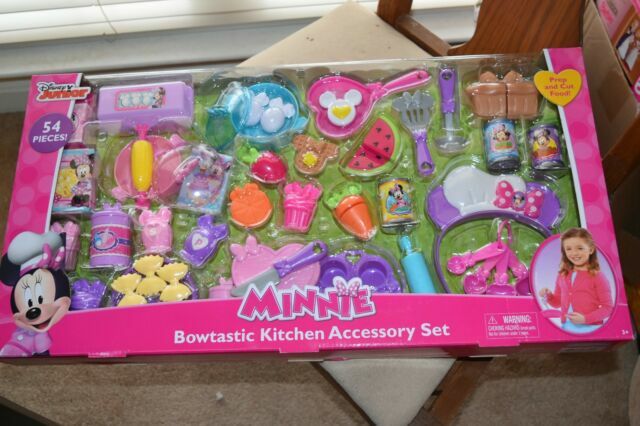 bowtastic kitchen accessory set