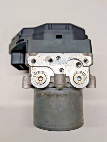 TOYOTA HILUX D4D 3.0 DPF ABS PUMP 44540-71260 5X 89541-71250 ADVICS - Picture 5 of 7