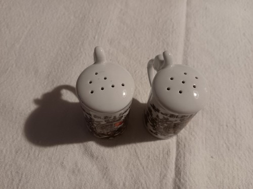 Munchen Germany Souvenier Salt And Pepper Shakers Beer Stein Ceramic 2.5” Tall - Picture 2 of 7
