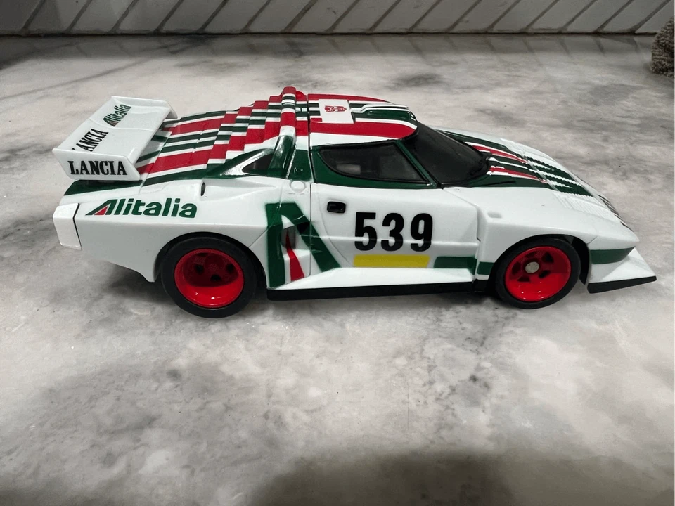 Transformers Masterpiece MP-20 Wheeljack Lancia Stratos w/ Weapons & Card - Image 3 of 4