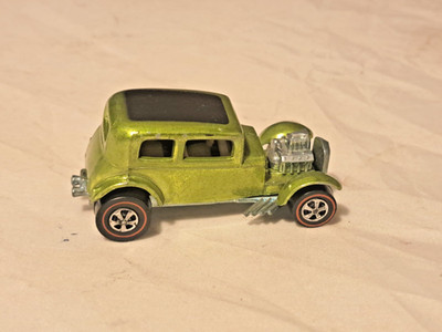 Hot Wheels Redline US Shiny Lime 1968 Classic 32 Ford Vicky Excellent Condition