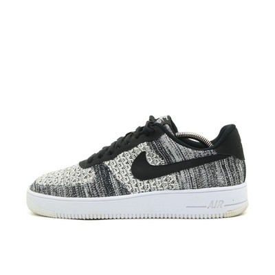 Nike Herren Air Force 1 Low Flyknit Schuhe Schwarz/Weiß Low-Top Sneaker EU 43