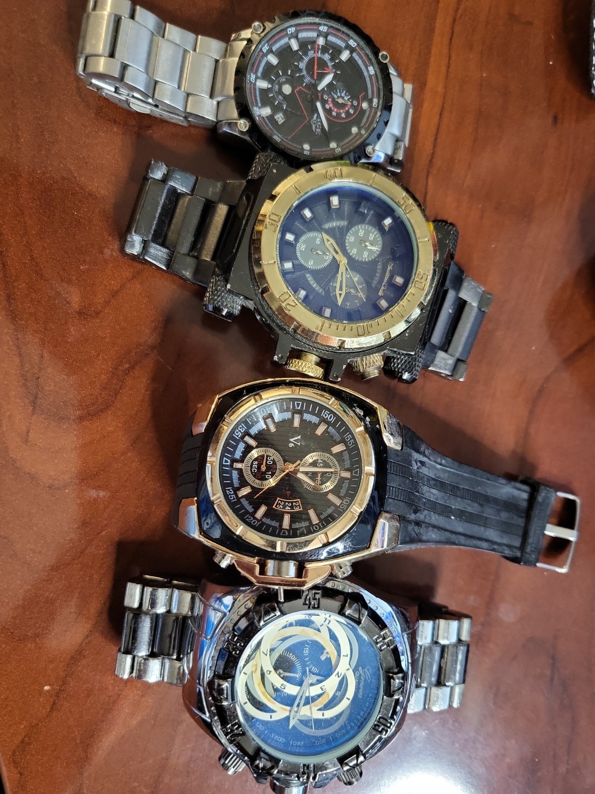 Men Lot Of 4 Watches Untested - Read
