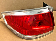 2011 Ford Focus Sedan Tail Light Driver Left 2008-2011 2011 Ford Focus Sedan Tail Light Driver Left 2008-2011