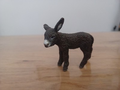 Schleich Poitou-Eselfohlen Figur 13686 (2011)