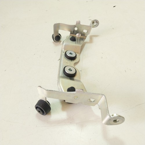 SUPPORTO POSTERIORE SERBATOIO CARBURANTE BENZINA YAMAHA MT07 2022 2023 2024 - Foto 4 di 7