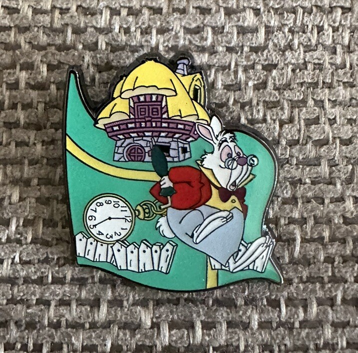 Disney Pin - Loungefly Alice in Wonderland Puzzle Map - White Rabbit - NEW