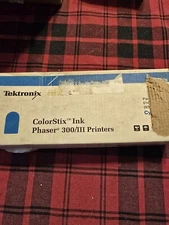 NEW  Tektronix 016-1124-00 Phaser 3000/III Cyan Ink *FREE SHIPPING*