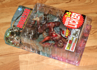 Resident Evil 1 2 3 Licker Figure Moby Dick Series 14 with Nemesis