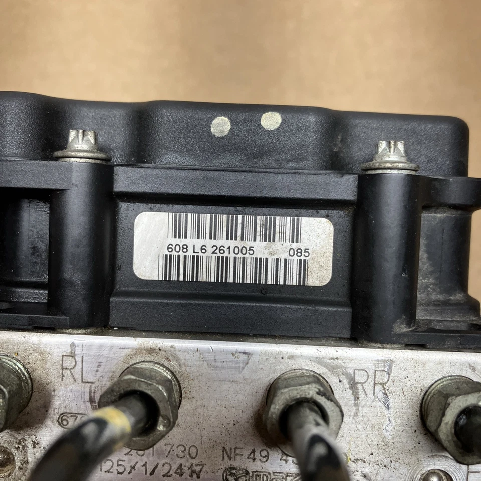 Módulo de bomba ABS Mazda MX-5 Miata M/T 2006-2015 fabricante de equipos originales Foto 3 de 4