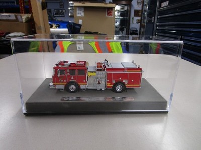1/50 Fire Replicas LA County Fire 2013 KME Predator Engine 16