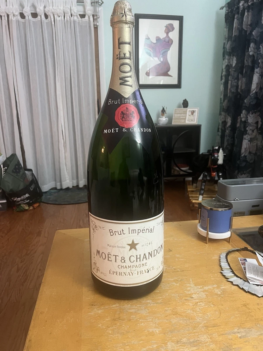 Moet Champagne In Collectible Wine Bottles (1900-Now) for sale | eBay