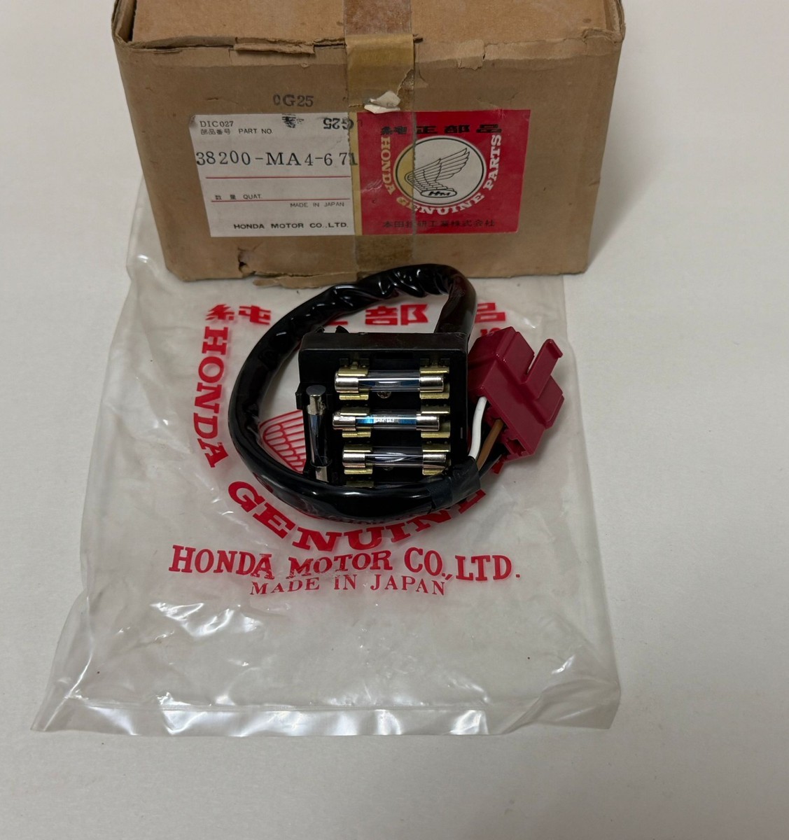 HONDA CB750F 1981-1983 FUSE PLATE ASSY # 38200-MA4-671 (788)IR | eBay
