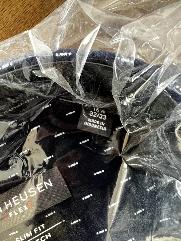 ¡NUEVO! Camisa de vestir Van Heusen para hombre calce ajustado manga larga 16 1/2 32/33 gris y azul marino Foto 2 de 4