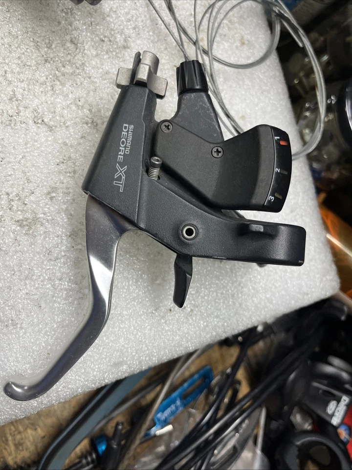 Vintage Shimano Deore XT M739 Shifter Brake Levers Set 3x8 Speed MTB Japan 8s - Image 2 of 4