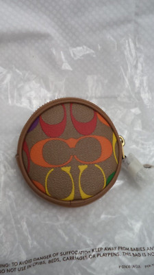 Coach Limited Edition Rainbow Round Coin Purse NWT GENUINE NEW WITH TAGS C4156