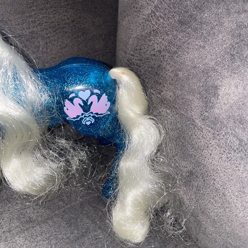 My Little Pony Dream Beauties Shimmering Beauty Crystaline Blue Swans - Picture 3 of 11