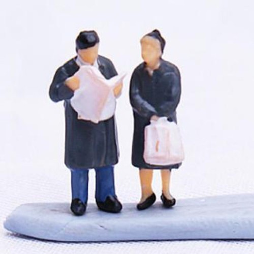 24x HO Scale Model People Painted Figure Half Seated Passenger Scenery 1:87 - Bild 4 von 9