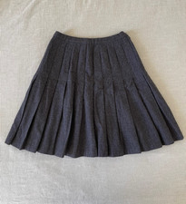 Vintage Pendleton 100 Virgin Wool Dark Grey Pleated Knee Length Skirt Size P 12