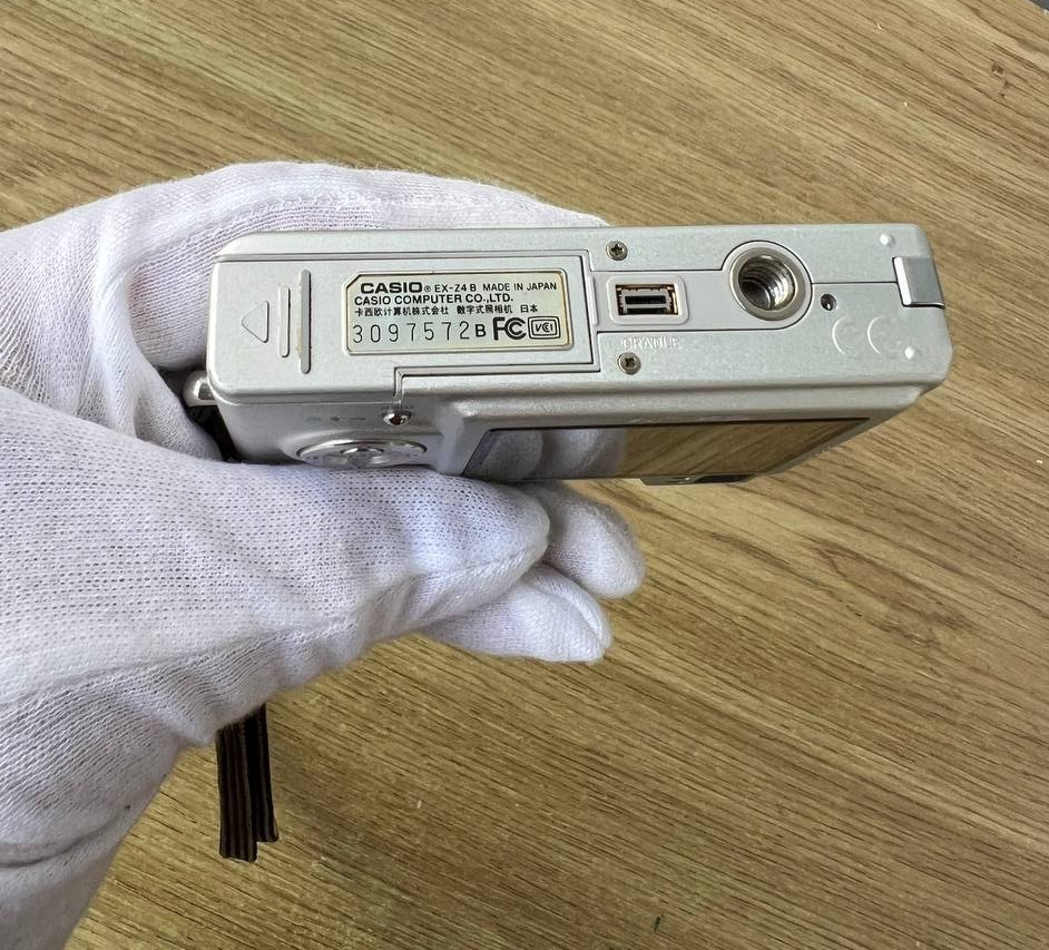 Casio EXILIM EX-Z4 4.0MP Digital Camera - Silver for sale online