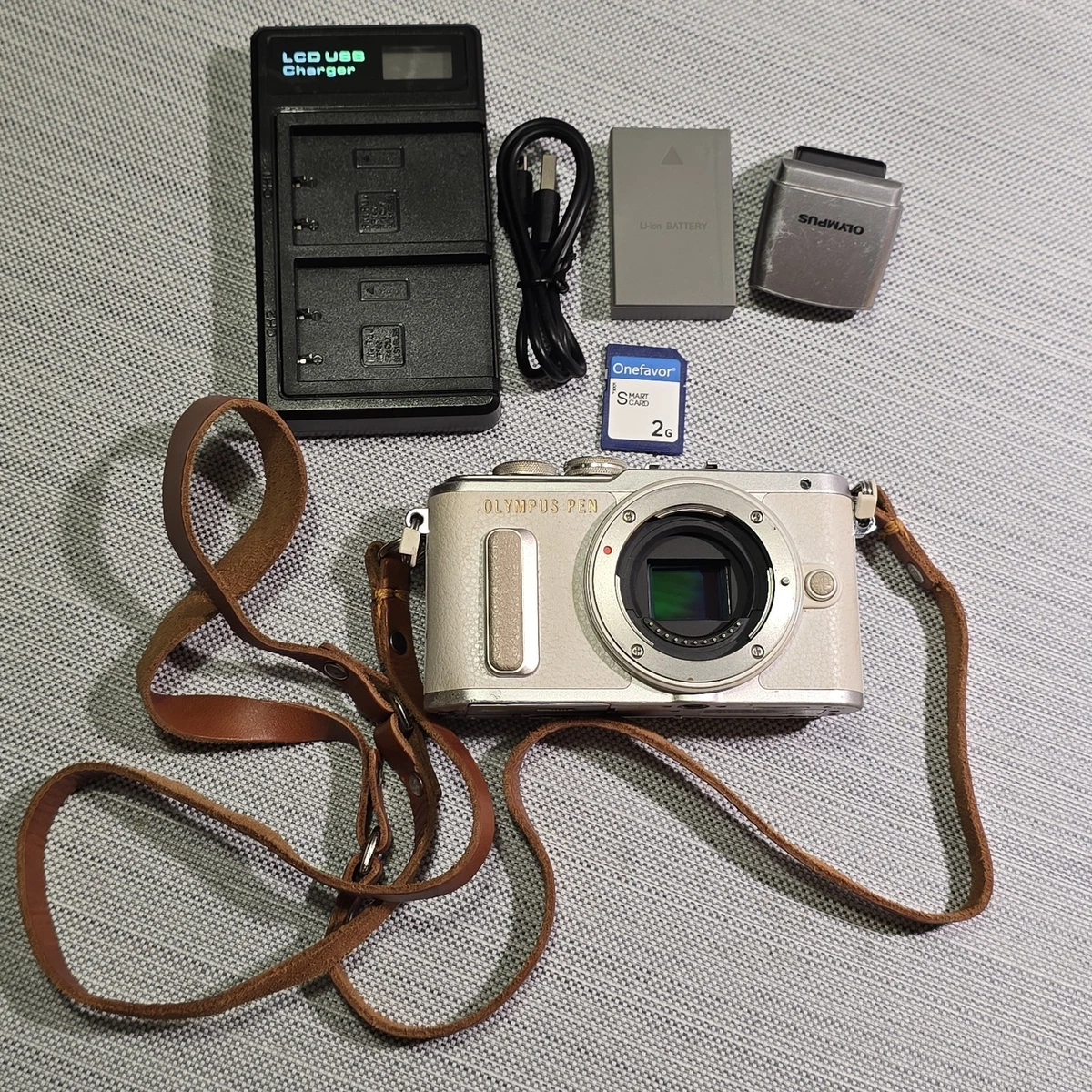Olympus PEN E-PL8 Digital Cameras with Built - in Wi-Fi for Sale