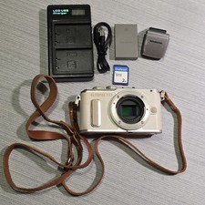 Olympus PEN Lite E-PL8 16.1MP Digital Camera Body 